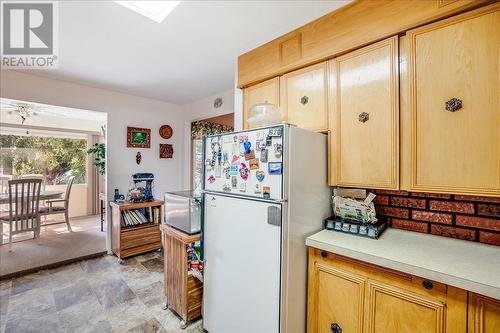 101 Cedar  Avenue, Fruitvale, BC - Indoor Photo Showing Other Room