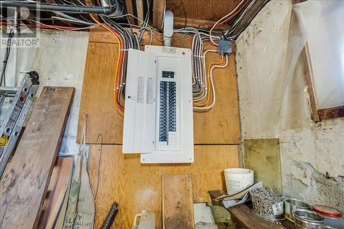 101 Cedar  Avenue, Fruitvale, BC - Indoor Photo Showing Basement