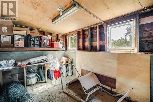 101 Cedar  Avenue, Fruitvale, BC - Indoor Photo Showing Other Room