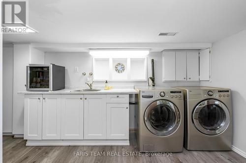 294 Eighth Street, Midland, ON - Indoor Photo Showing Laundry Room