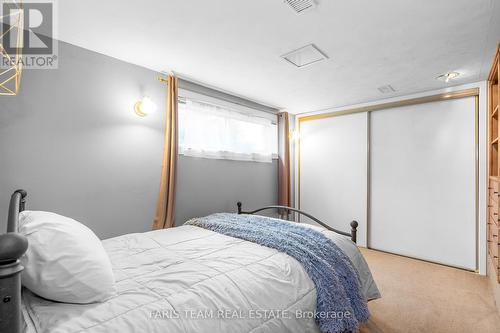 294 Eighth Street, Midland, ON - Indoor Photo Showing Bedroom