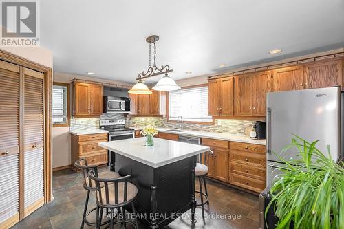 294 Eighth Street, Midland, ON - Indoor Photo Showing Kitchen