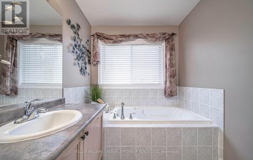 111 Brownridge Place, Whitby (Williamsburg), ON - Indoor Photo Showing Bathroom