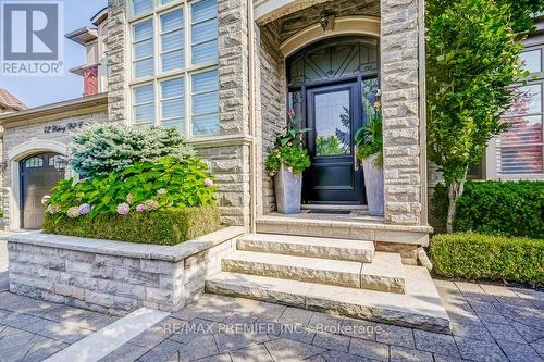 42 Wishing Well Court, Vaughan (Kleinburg), ON - Outdoor