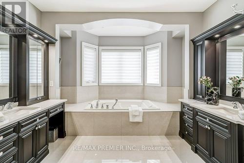 42 Wishing Well Court, Vaughan (Kleinburg), ON - Indoor Photo Showing Bathroom