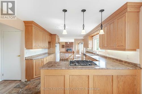 1570 Concession Rd 5, Adjala-Tosorontio, ON - Indoor Photo Showing Kitchen