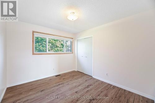 1570 Concession Rd 5, Adjala-Tosorontio, ON - Indoor Photo Showing Other Room