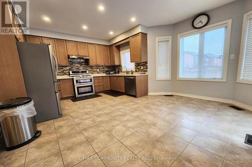 181 William Berczy Boulevard, Markham (Berczy), ON - Indoor Photo Showing Kitchen