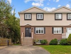 195 Greenwood Avenue  Timberlea, NS B3T 1H9