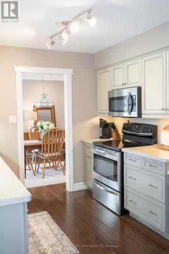 27 Thicketwood Place, Ramara (Brechin), ON - Indoor Photo Showing Kitchen