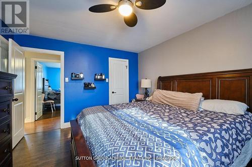 20 Wasaga Sands Drive, Wasaga Beach, ON - Indoor Photo Showing Bedroom