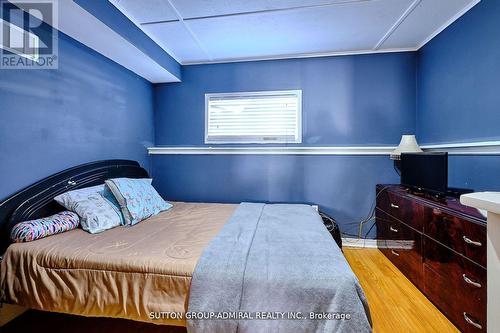 20 Wasaga Sands Drive, Wasaga Beach, ON - Indoor Photo Showing Bedroom