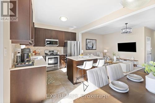 30 Biddens Square, Brampton (Bram East), ON - Indoor Photo Showing Kitchen