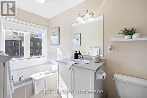 30 Biddens Square, Brampton (Bram East), ON - Indoor Photo Showing Bathroom