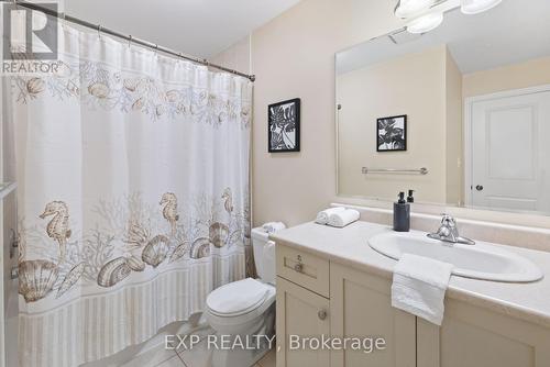 30 Biddens Square, Brampton (Bram East), ON - Indoor Photo Showing Bathroom