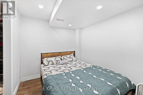 30 Biddens Square, Brampton (Bram East), ON - Indoor Photo Showing Bedroom