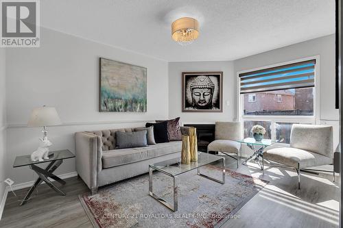 12 Cedarwood Crescent, Brampton (Bram West), ON - Indoor Photo Showing Living Room