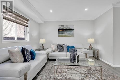 12 Cedarwood Crescent, Brampton, ON - Indoor Photo Showing Living Room