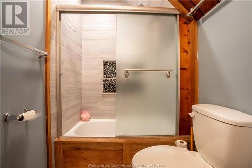 238 Peel Street, Shrewsbury, ON - Indoor Photo Showing Bathroom