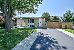 455 Brigadoon Drive  Hamilton, ON L9C 6C8