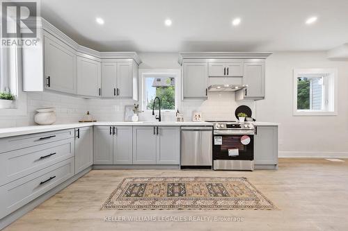 489 Sherbrooke Street, Peterborough, ON - Indoor Photo Showing Kitchen With Upgraded Kitchen