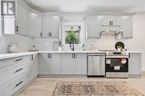 489 Sherbrooke Street, Peterborough, ON - Indoor Photo Showing Kitchen With Upgraded Kitchen