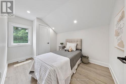 489 Sherbrooke Street, Peterborough (Otonabee), ON - Indoor Photo Showing Bedroom