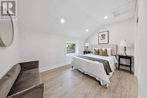 489 Sherbrooke Street, Peterborough, ON - Indoor Photo Showing Bedroom