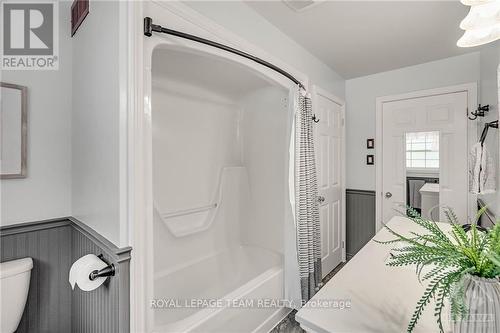 908 River Road, North Grenville, ON - Indoor Photo Showing Bathroom