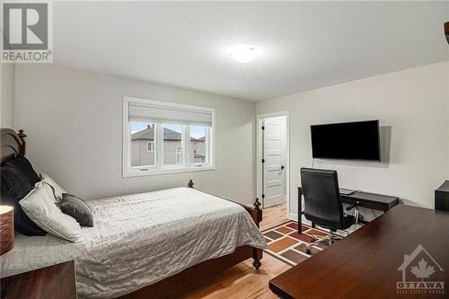 333 Moonlight Drive, Russell, ON - Indoor Photo Showing Bedroom