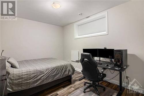 333 Moonlight Drive, Russell, ON - Indoor Photo Showing Bedroom