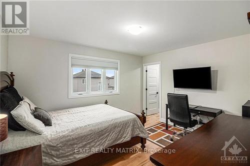 333 Moonlight Drive, Russell, ON - Indoor Photo Showing Bedroom