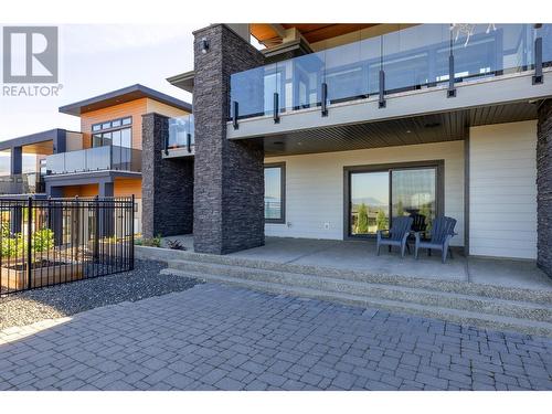 1088 Clarance Avenue, Kelowna, BC - Outdoor With Balcony