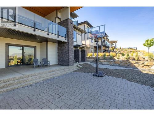 1088 Clarance Avenue, Kelowna, BC - Outdoor With Balcony