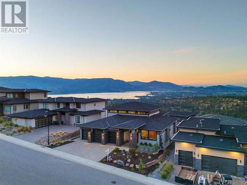 1088 Clarance Avenue, Kelowna, BC - Outdoor