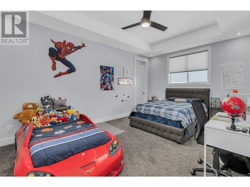 1088 Clarance Avenue, Kelowna, BC - Indoor Photo Showing Bedroom