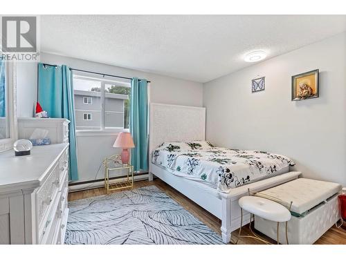 495 All Star Court Unit# 136, Kelowna, BC - Indoor Photo Showing Bedroom