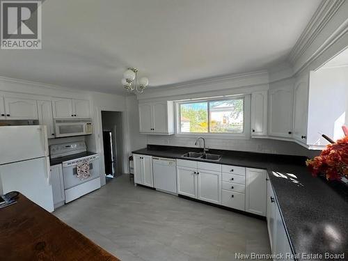 59 Second Avenue, Moncton, NB - Indoor Photo Showing Kitchen With Double Sink