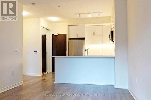 221 - 39 Annie Craig Drive, Toronto (Mimico), ON - Indoor Photo Showing Kitchen