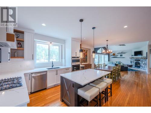 106 Saddlehorn Drive, Kaleden, BC - Indoor Photo Showing Kitchen With Upgraded Kitchen