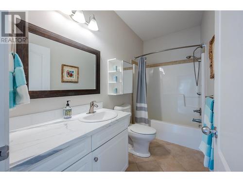 106 Saddlehorn Drive, Kaleden, BC - Indoor Photo Showing Bathroom