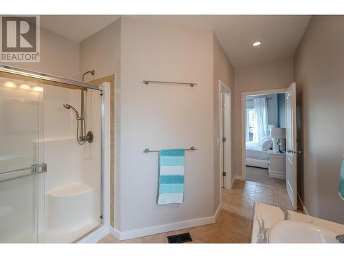 106 Saddlehorn Drive, Kaleden, BC - Indoor Photo Showing Bathroom