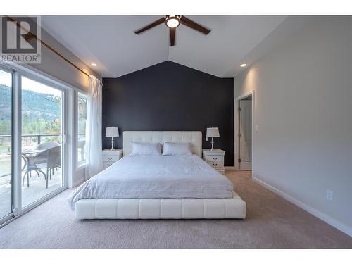 106 Saddlehorn Drive, Kaleden, BC - Indoor Photo Showing Bedroom