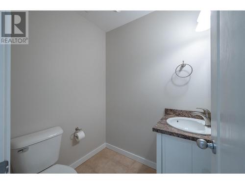 106 Saddlehorn Drive, Kaleden, BC - Indoor Photo Showing Bathroom