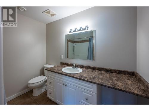 106 Saddlehorn Drive, Kaleden, BC - Indoor Photo Showing Bathroom