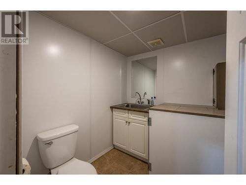 106 Saddlehorn Drive, Kaleden, BC - Indoor Photo Showing Bathroom