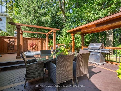 15 Wood Glen Road, Toronto (Birchcliffe-Cliffside), ON - Outdoor With Deck Patio Veranda With Exterior