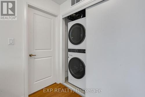 B - 22 Lookout Drive E, Clarington (Bowmanville), ON - Indoor Photo Showing Laundry Room