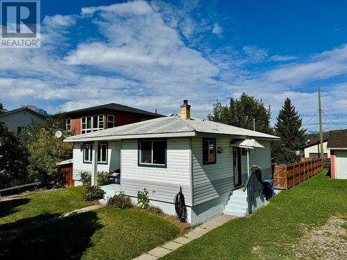 505 10Th Street, Golden, BC - Outdoor