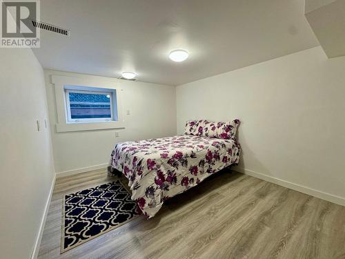 505 10Th Street, Golden, BC - Indoor Photo Showing Bedroom